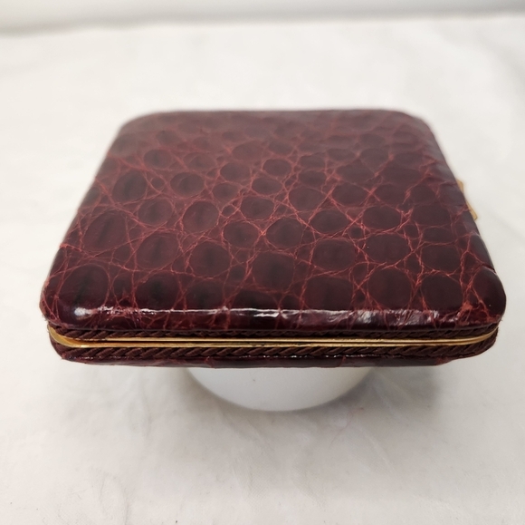Patent Crocodile Leather Compact Mirror - Picture 4 of 9